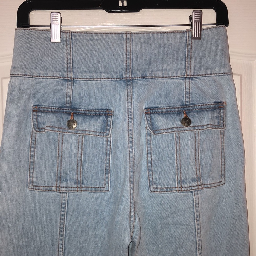 Ulla Johnson High-Rise Wide Leg Light Wash Ellis Jeans, Size 6. - Picture 8 of 15